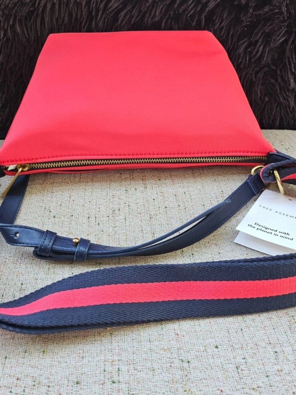 Free Assembly Women Handbag Core Crossbody Bag Red Canvas Blue Faux Leather NWT - Picture 3 of 12